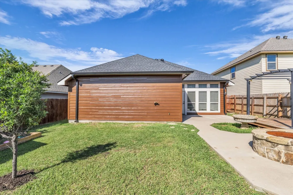 10804 Aurora Drive Waco, TX 76708
