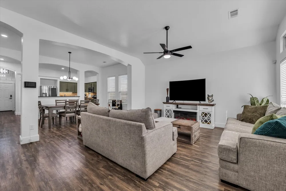 10804 Aurora Drive Waco, TX 76708