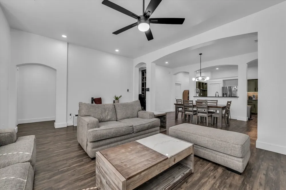 10804 Aurora Drive Waco, TX 76708