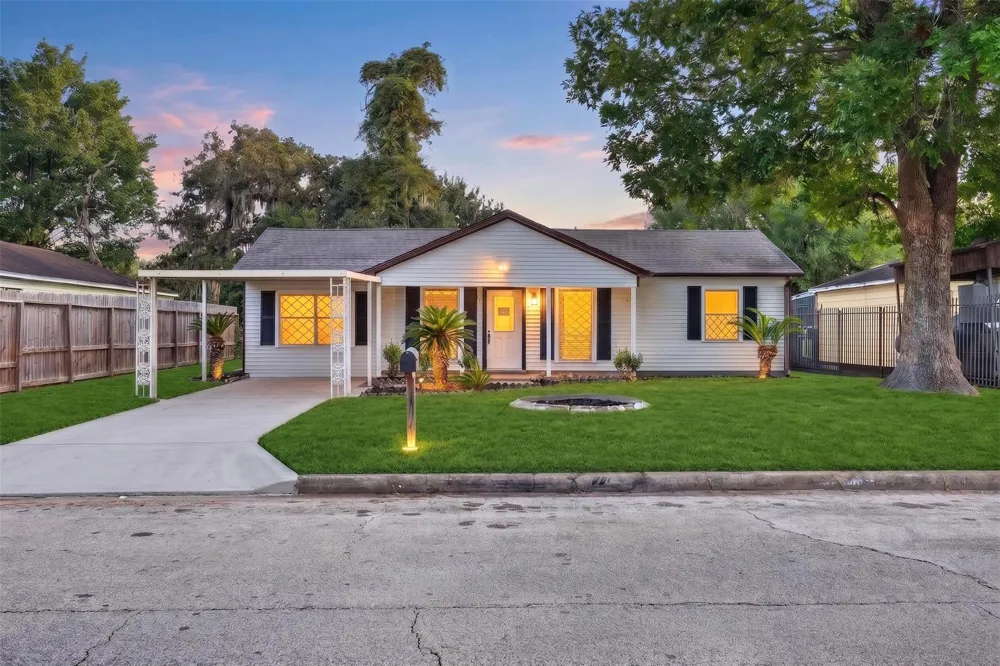 7315 Marilyn Lane Houston, TX 77016