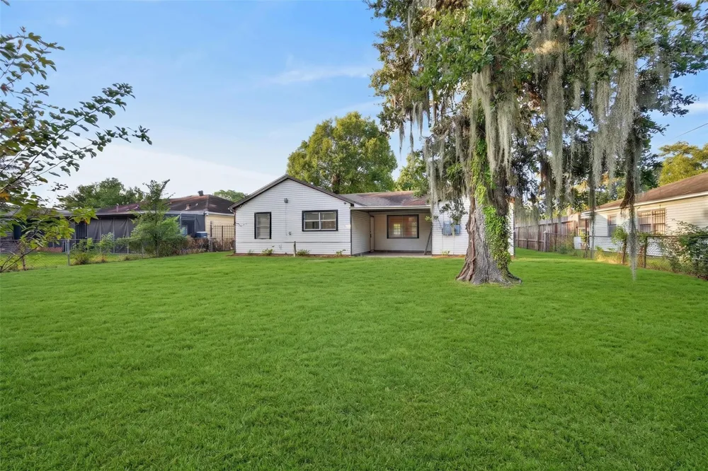 7315 Marilyn Lane Houston, TX 77016