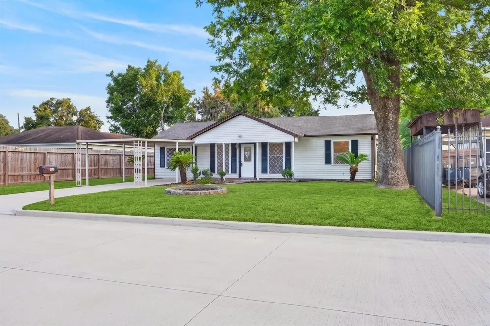 7315 Marilyn Lane Houston, TX 77016