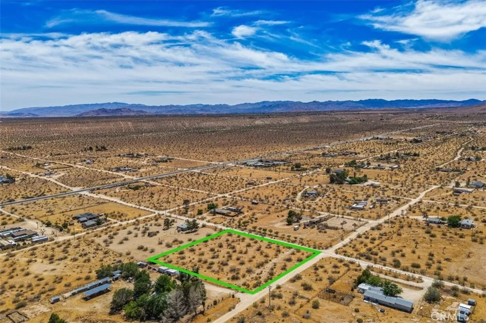 55926 Tananger Road Yucca Valley, CA 92284