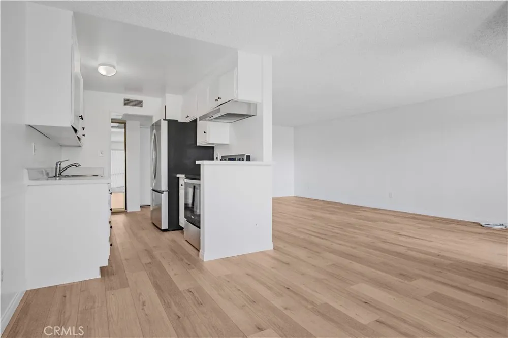 647 Orange Grove South Pasadena, CA 91030