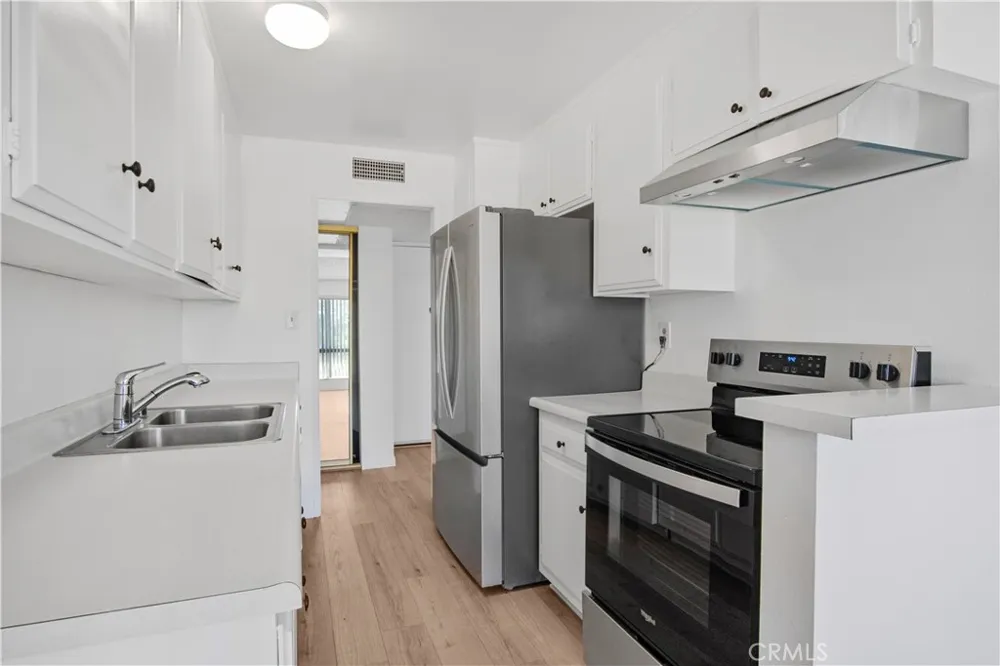 647 Orange Grove South Pasadena, CA 91030