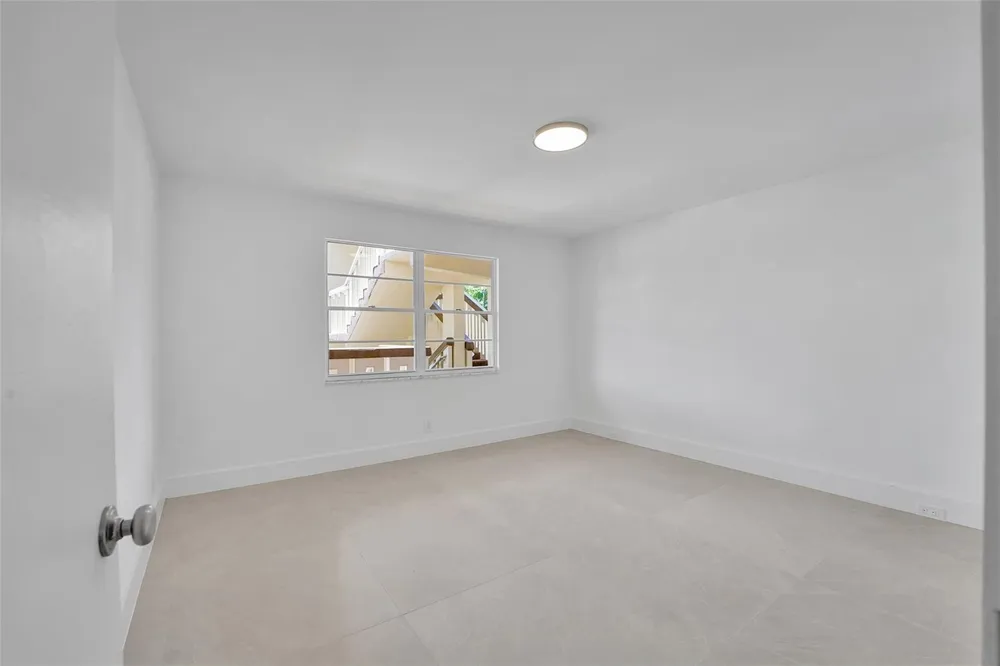 3201 PORTOFINO Point #C2 Coconut Creek, FL 33066