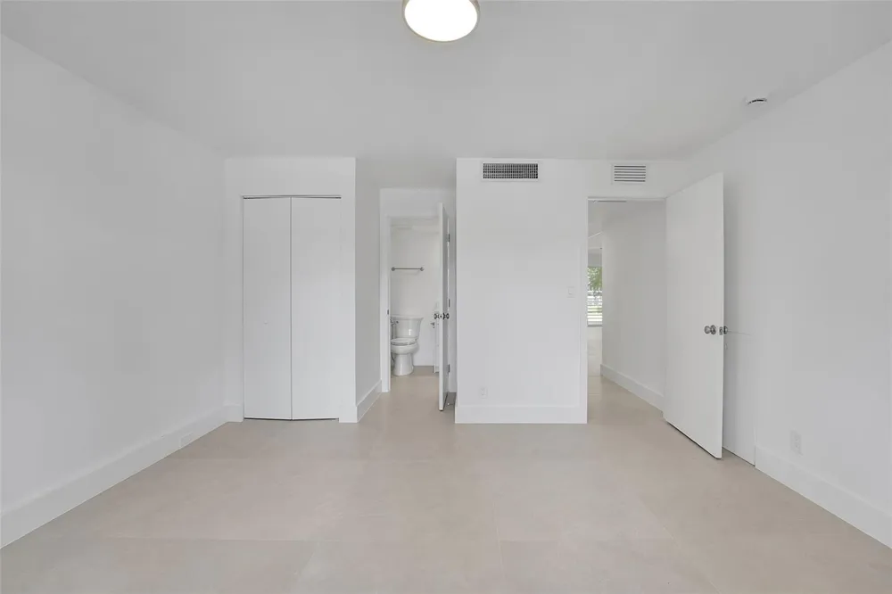 3201 PORTOFINO Point #C2 Coconut Creek, FL 33066