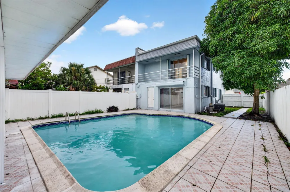 5435 SW 44TH TERRACE Dania Beach, FL 33314