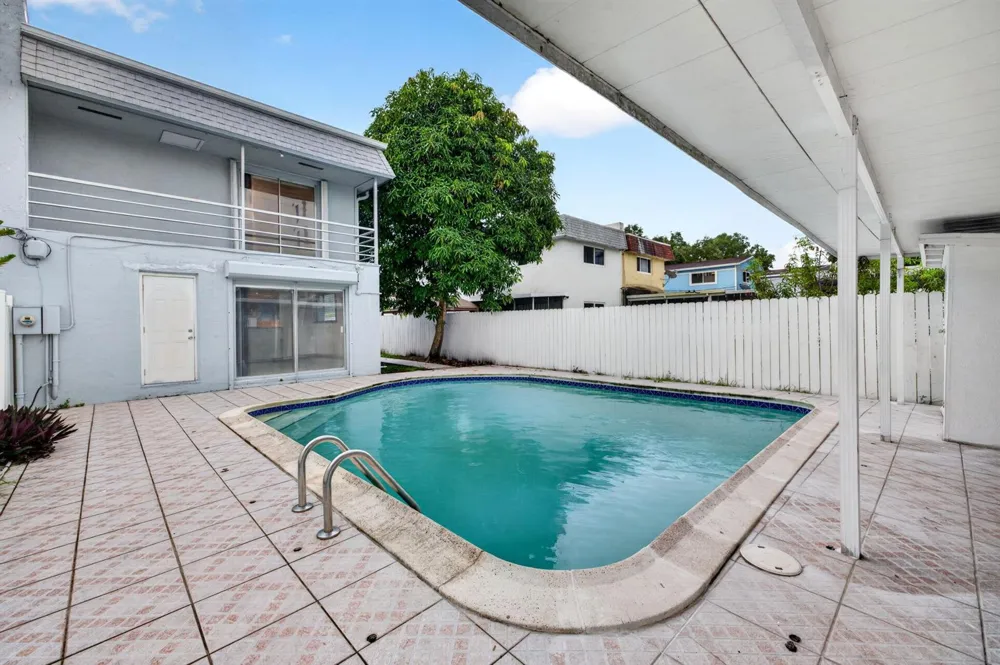 5435 SW 44TH TERRACE Dania Beach, FL 33314