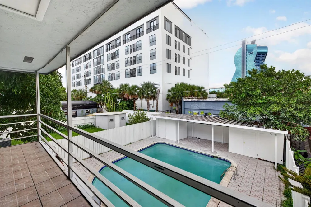 5435 SW 44TH TERRACE Dania Beach, FL 33314