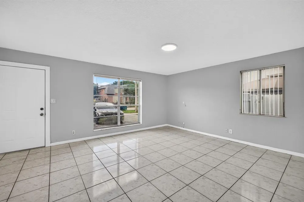 5435 SW 44TH TERRACE Dania Beach, FL 33314