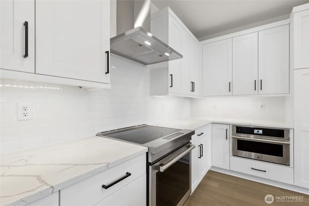 13960 NE 123rd Way #101 Redmond, WA 98052