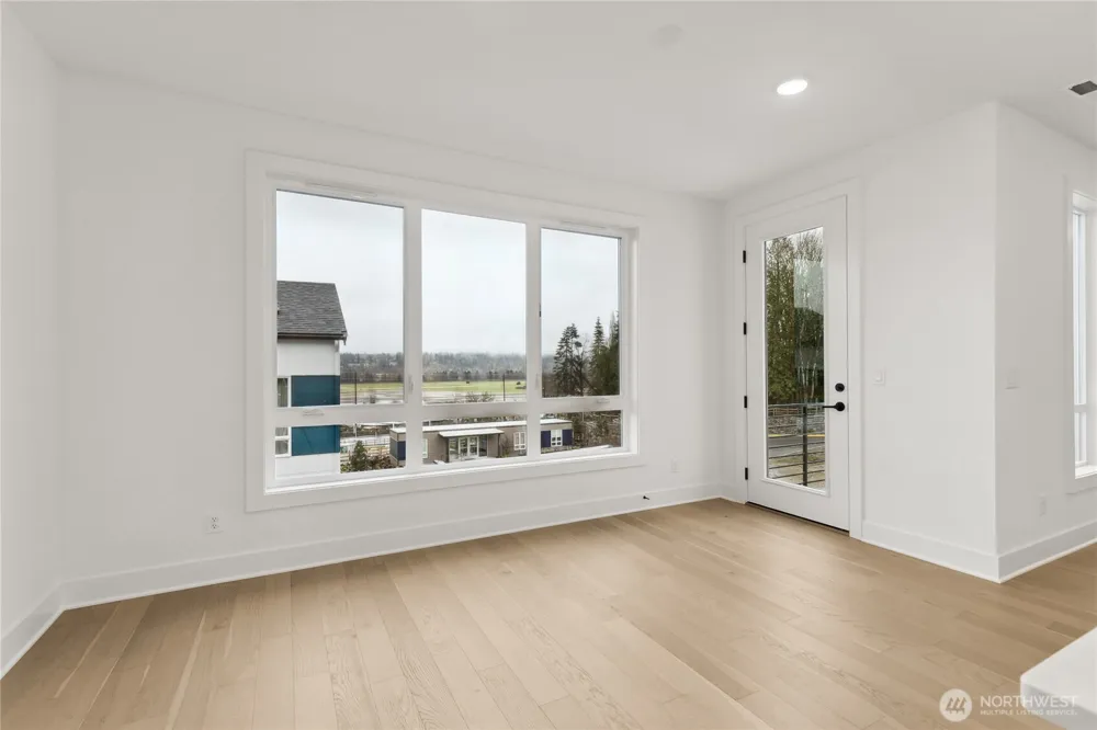 13960 NE 123rd Way #101 Redmond, WA 98052