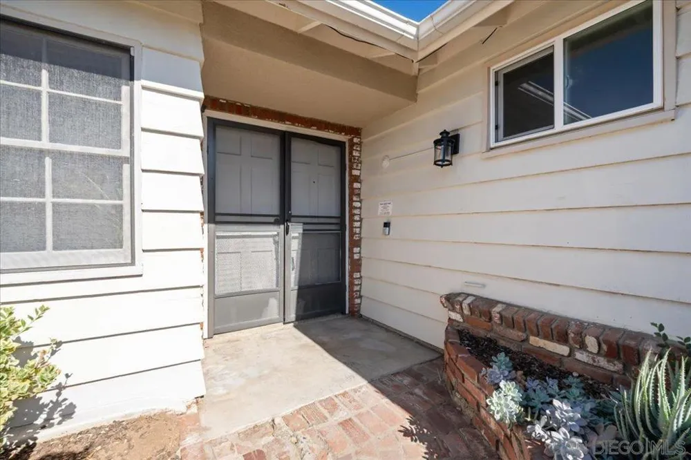 1493 Olive Hills El Cajon, CA 92021