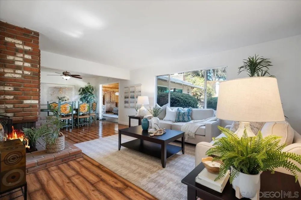 1493 Olive Hills El Cajon, CA 92021