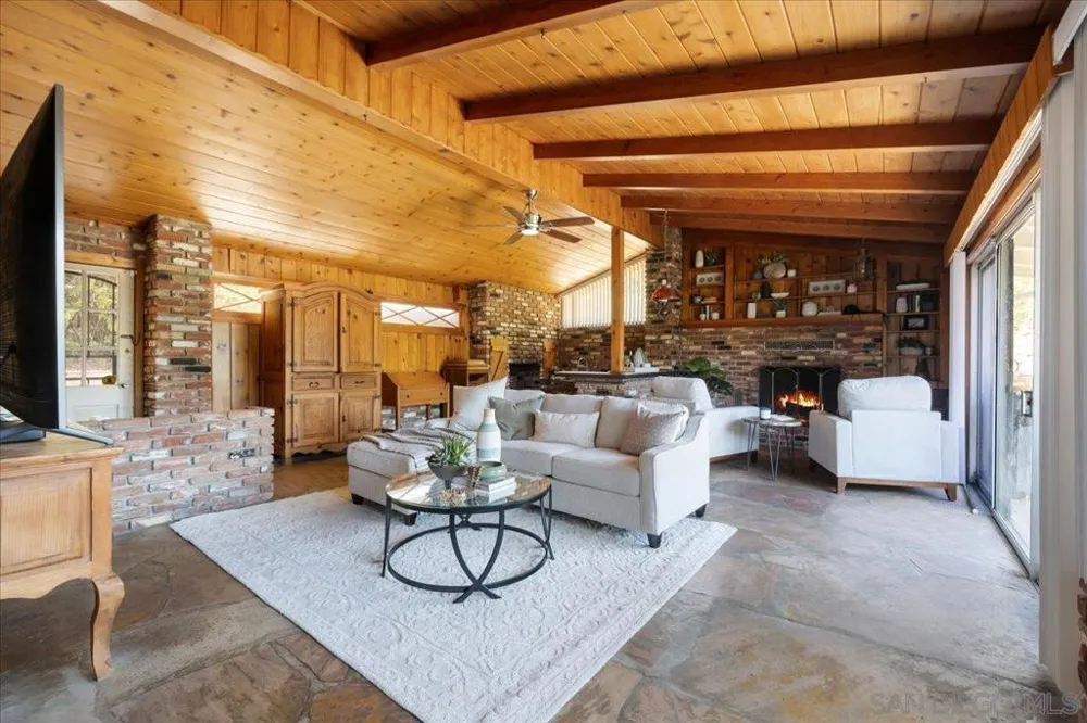 1493 Olive Hills El Cajon, CA 92021