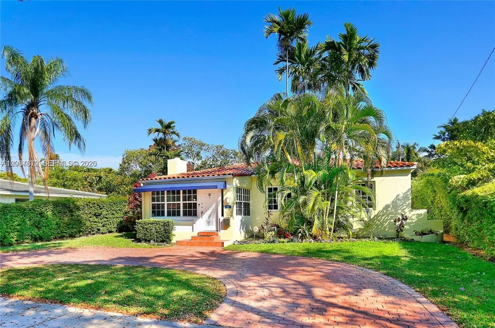 537 Zamora Ave Coral Gables, FL 33134