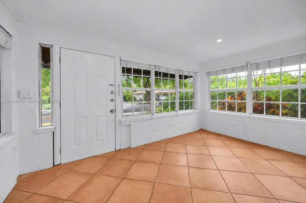 537 Zamora Ave Coral Gables, FL 33134