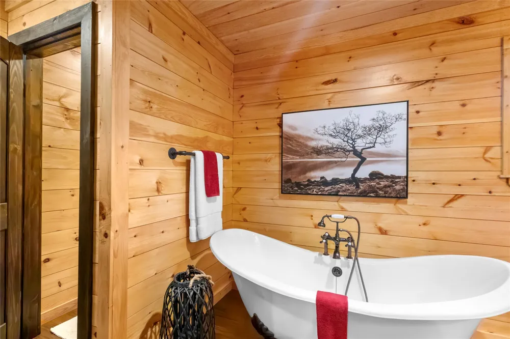 2217 Hidden Ridge Road Stigler, OK 74462