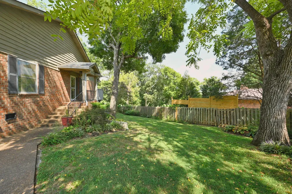 325 Autumn Chase Dr Nashville, TN 37214