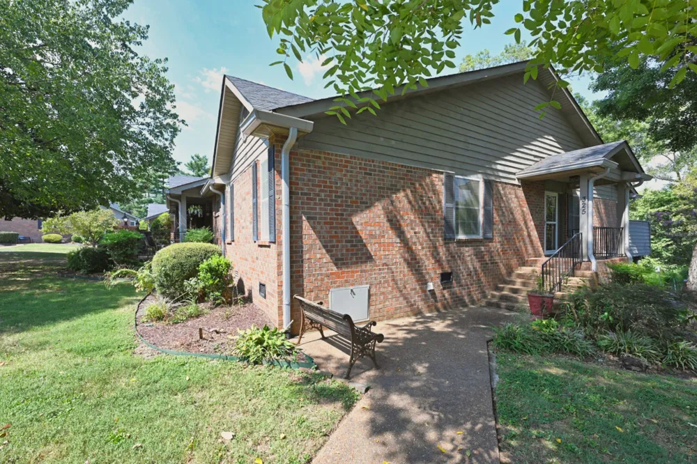 325 Autumn Chase Dr Nashville, TN 37214
