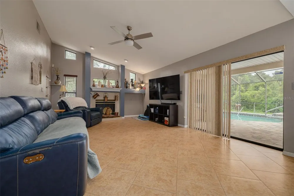 7151 RED OAK LOOP New Port Richey, FL 34654