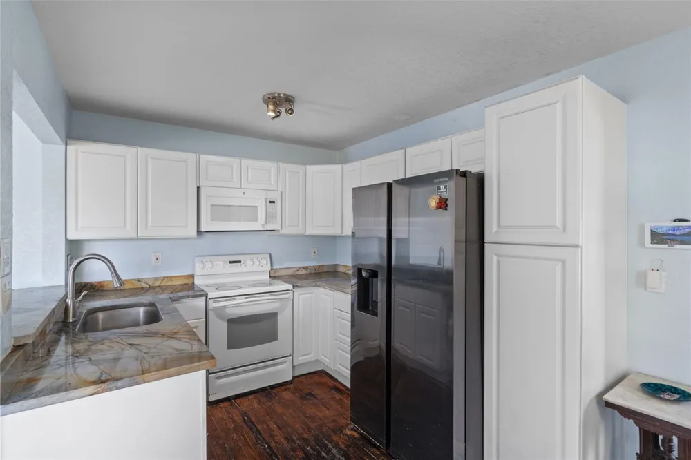 5300 39 AVENUE St Petersburg, FL 33709