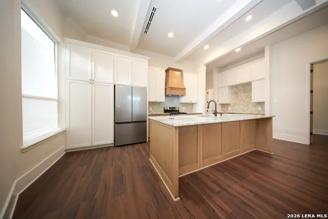 719 Dakota St San Antonio, TX 78203