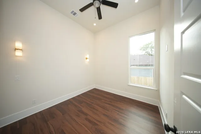 719 Dakota St San Antonio, TX 78203