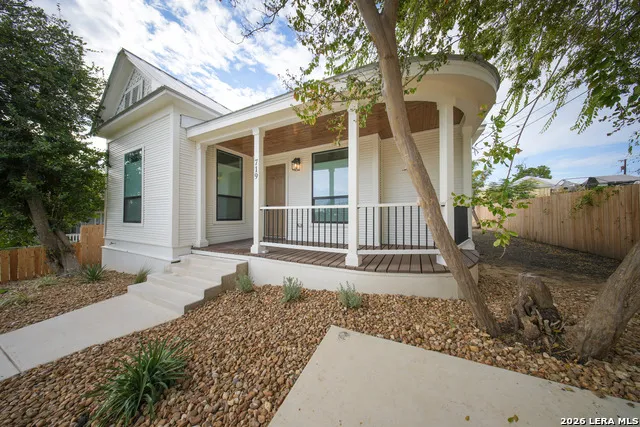 719 Dakota St San Antonio, TX 78203