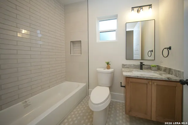 719 Dakota St San Antonio, TX 78203