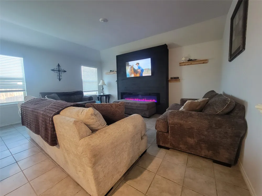 4153 Dublin Ridge Drive Fort Worth, TX 76036