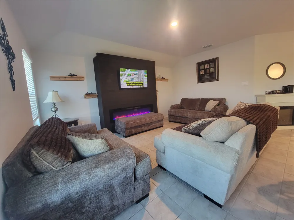 4153 Dublin Ridge Drive Fort Worth, TX 76036
