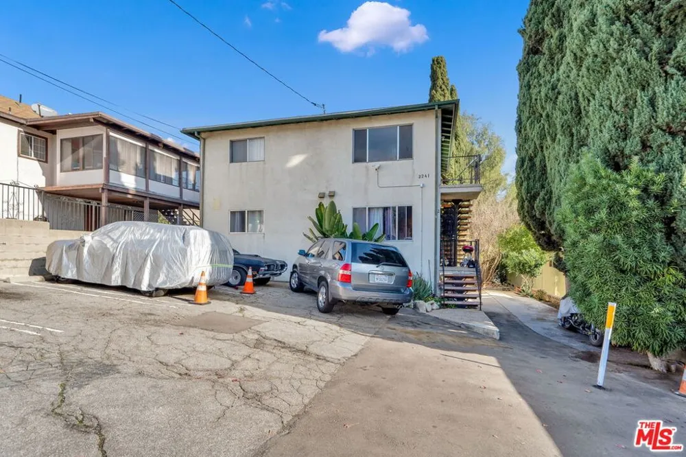 2241 Ewing Street Los Angeles, CA 90039