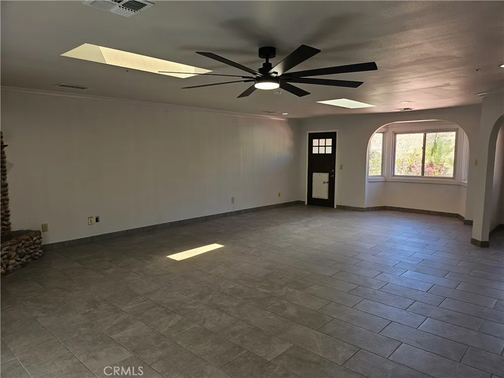 9041 Puesta Del Sol Desert Hot Springs, CA 92240