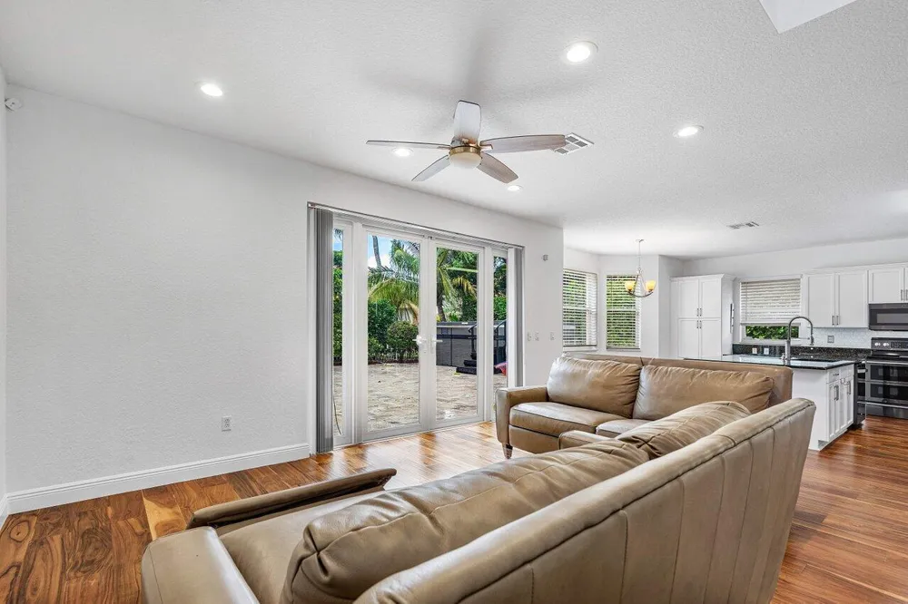6328 STONEHURST CIRCLE Lake Worth, FL 33467