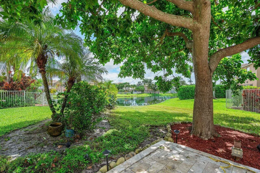 6328 STONEHURST CIRCLE Lake Worth, FL 33467