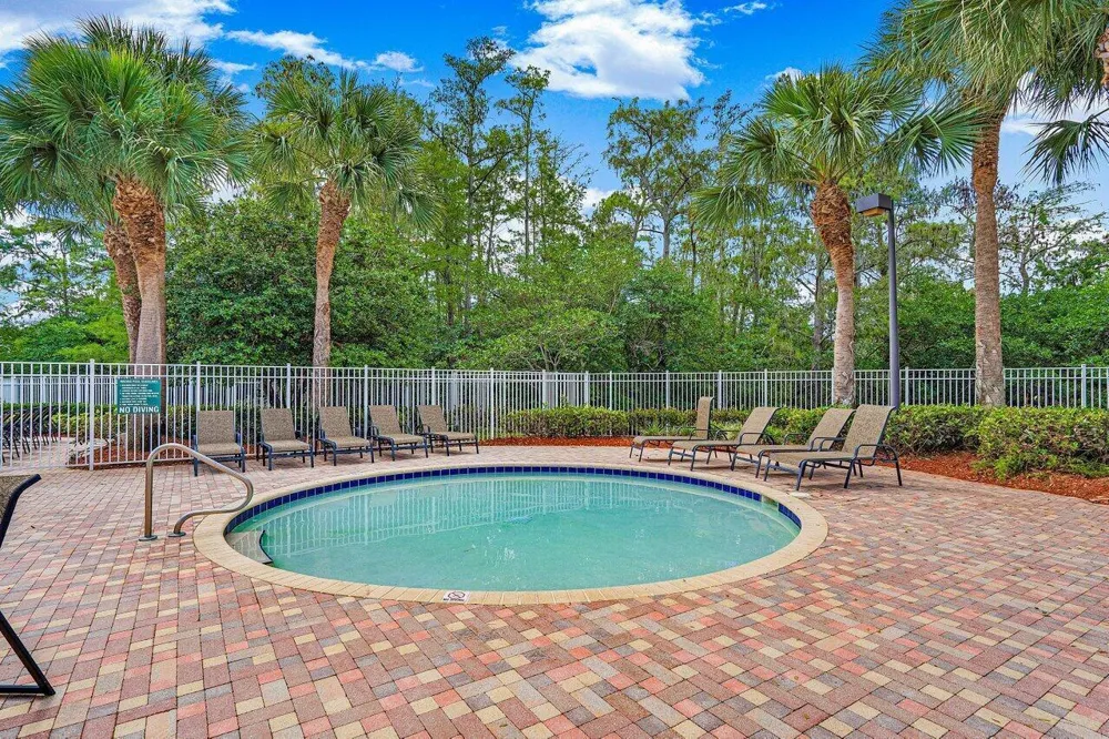 6328 STONEHURST CIRCLE Lake Worth, FL 33467