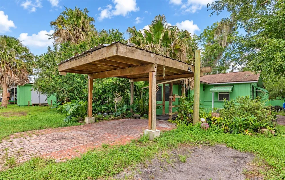 3005 VERNA BETHANY ROAD Myakka City, FL 34251