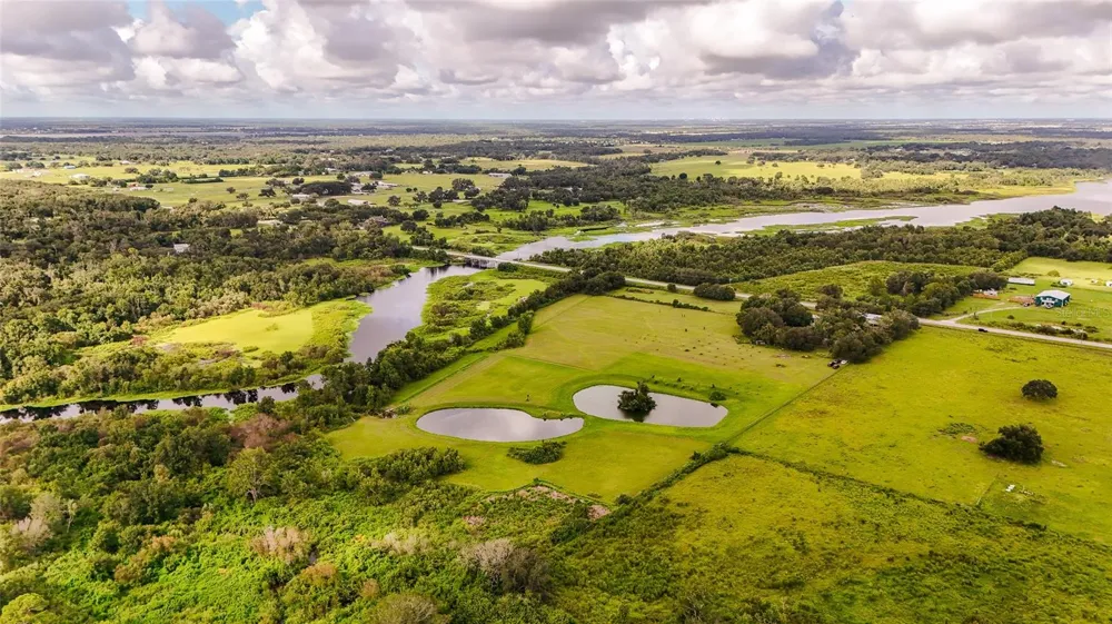 3005 VERNA BETHANY ROAD Myakka City, FL 34251