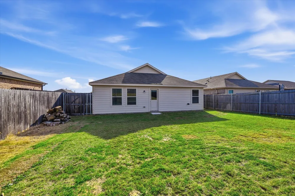 1393 Beach Drive Pelican Bay, TX 76020