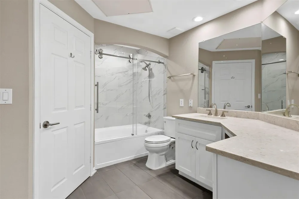 2400 Mccue Road #312 Houston, TX 77056