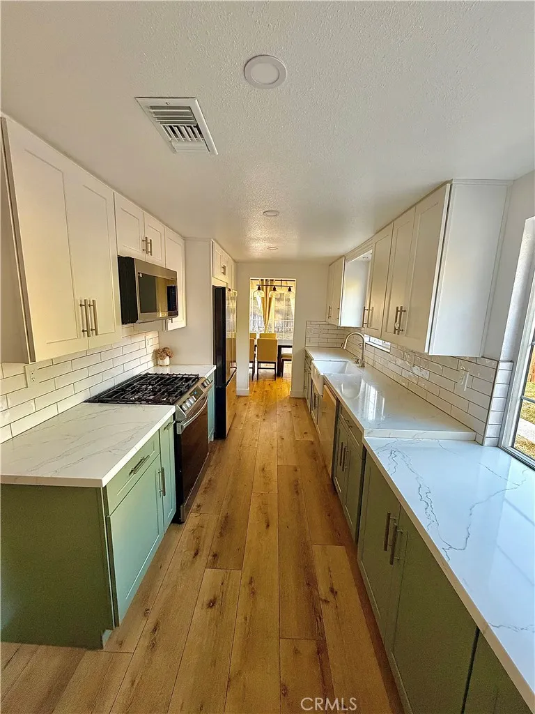819 Vinemead Whittier, CA 90601