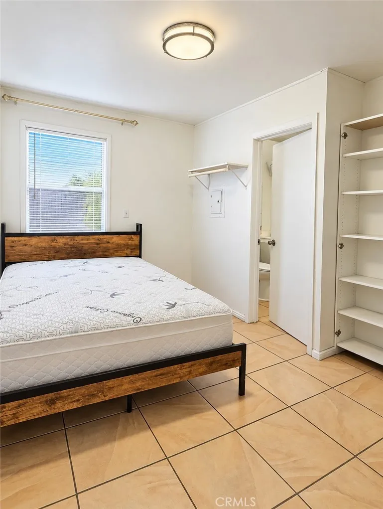 12801 Norwalk #5 Norwalk, CA 90650