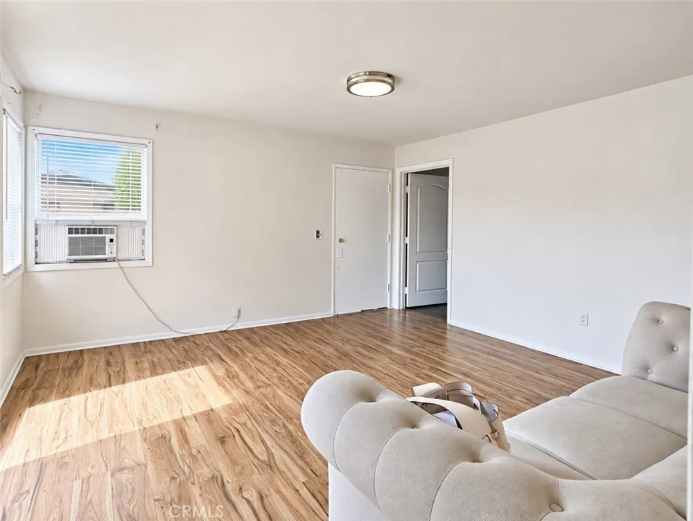 12801 Norwalk #5 Norwalk, CA 90650