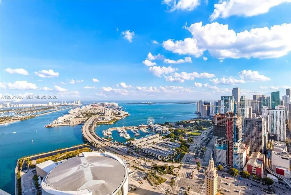 888 Biscayne Blvd #5301 Miami, FL 33132