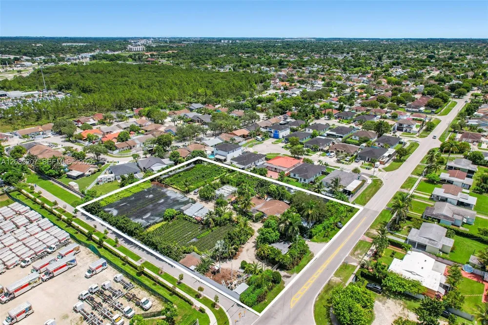 16375 SW 304th St Homestead, FL 33033