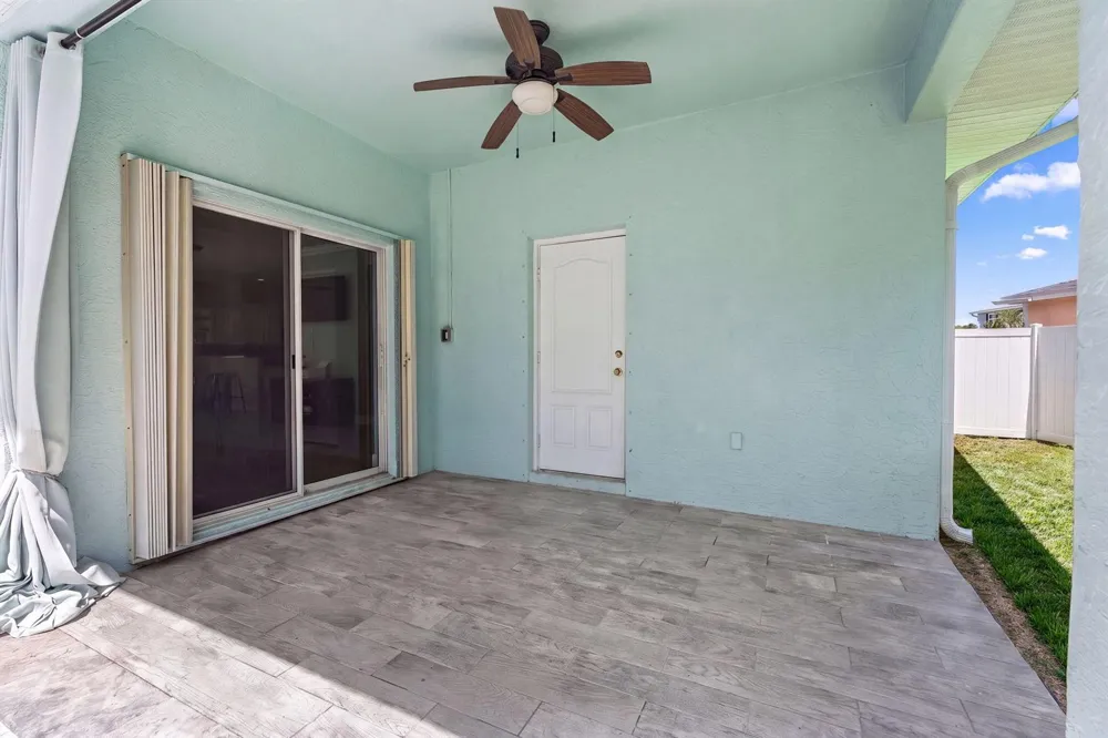 1220 BONEFISH COURT Fort Pierce, FL 34949