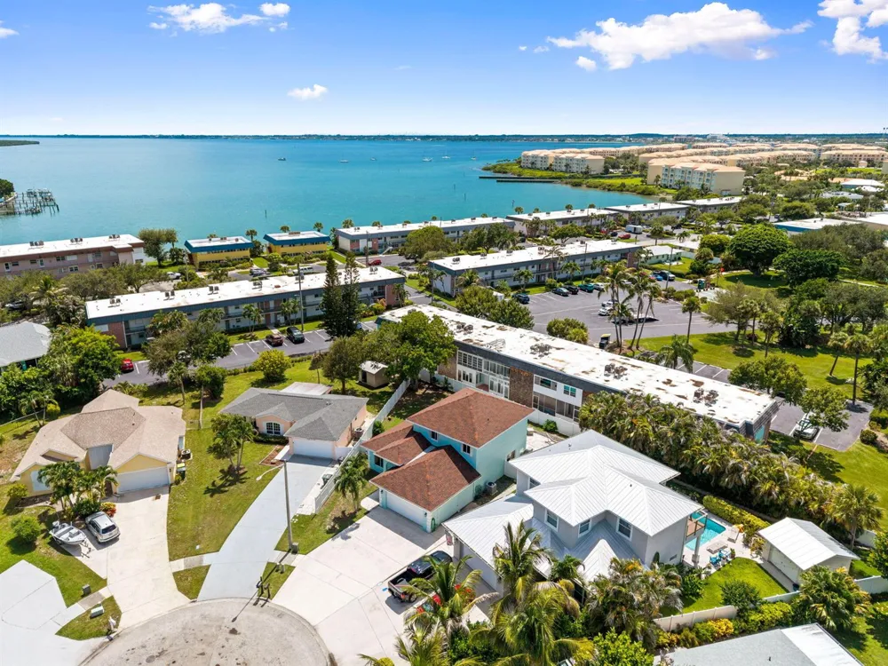 1220 BONEFISH COURT Fort Pierce, FL 34949