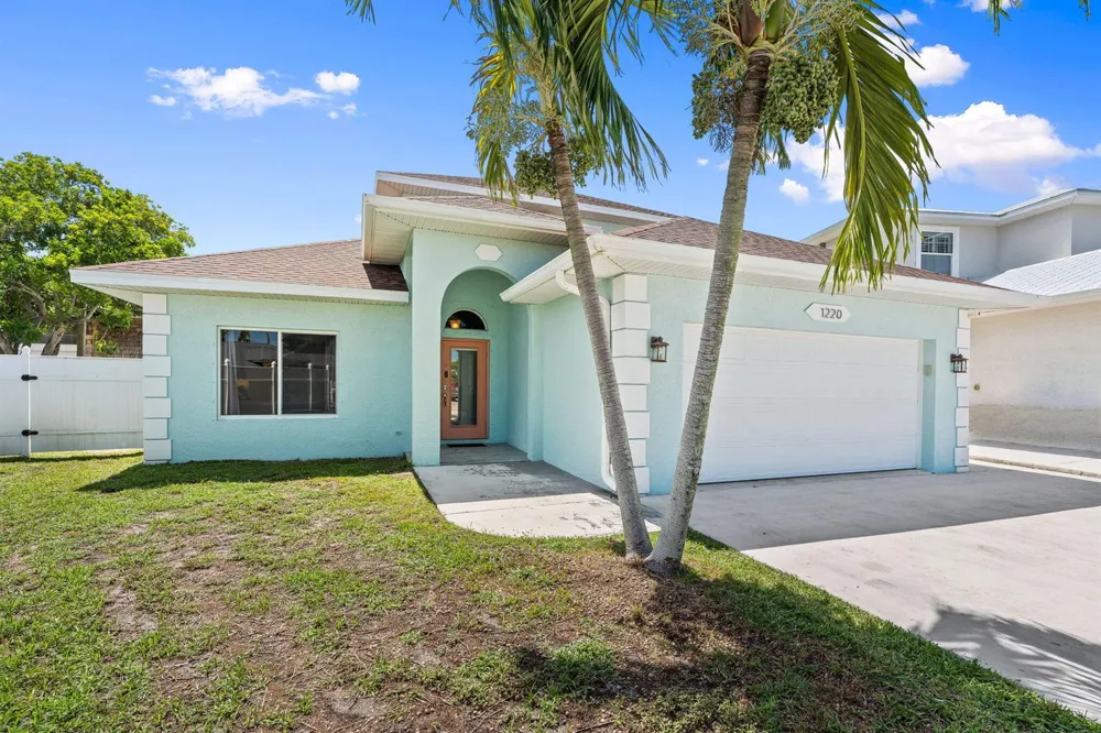 1220 BONEFISH COURT Fort Pierce, FL 34949
